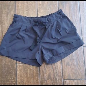 Spring Break Away Short Size 10